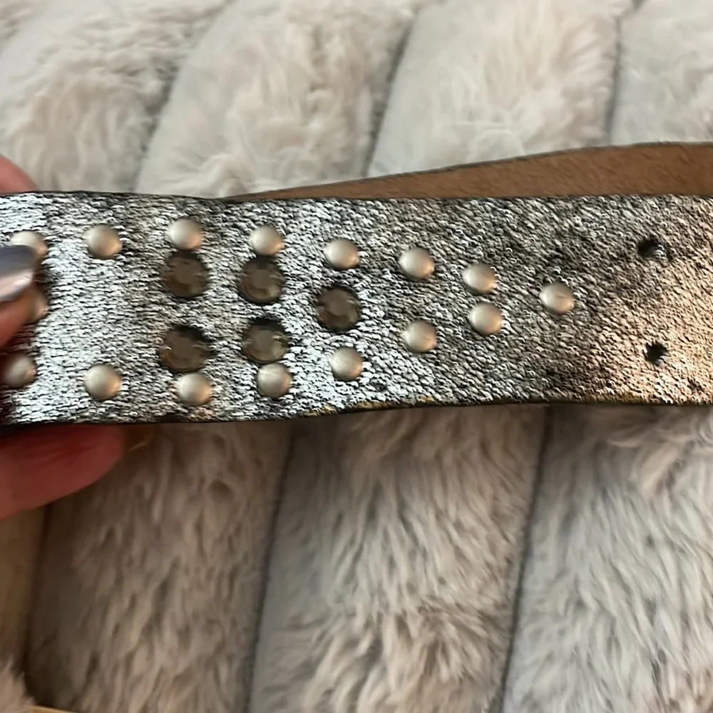 Betsey Johnson, silver metallic rhinestone stud belt size medium - Picture 3 of 11